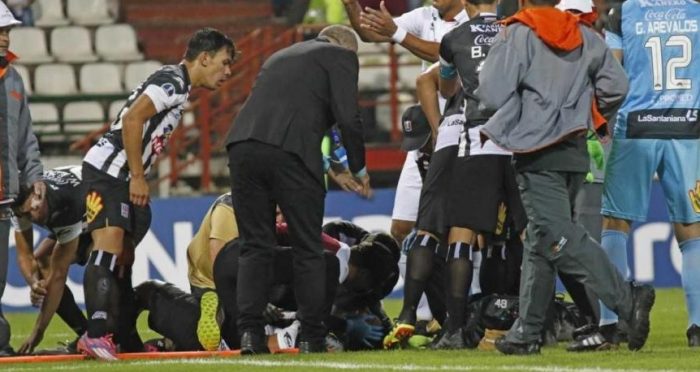 El dramático momento vivido en la Copa Sudamericana luego que un jugador quedara inconsciente en la cancha