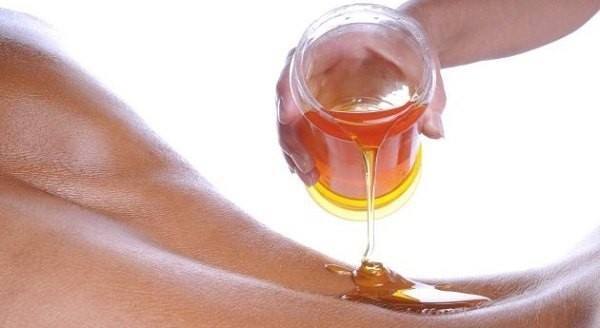 Miel y piel: los sorprendentes beneficios de este alimento ancestral