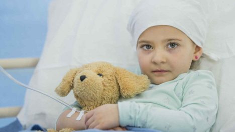 Detección temprana de cáncer infantil: 78% logran superar la enfermedad en Chile