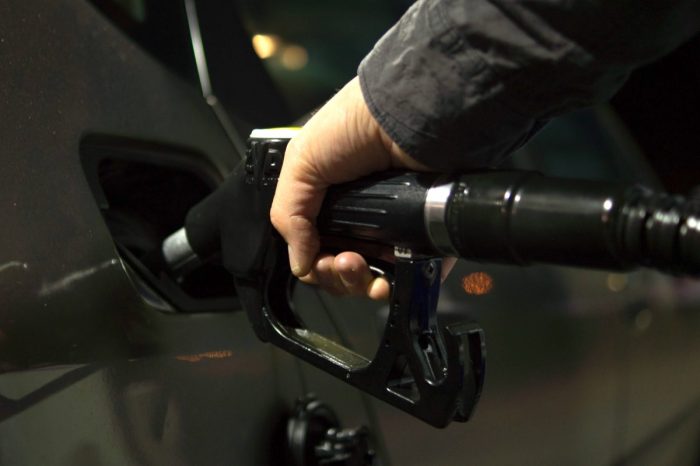 Blue Gasoline: la iniciativa que busca eliminar hasta un 20% de las emisiones de CO2