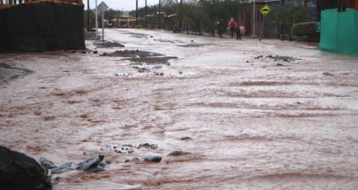 Piñera interrumpe sus vacaciones y anuncia viaje a Arica por fuertes lluvias que azotan la región