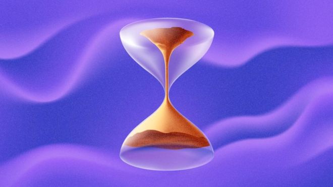 Cómo científicos lograron que el tiempo fluyera hacia atrás con una computadora cuántica