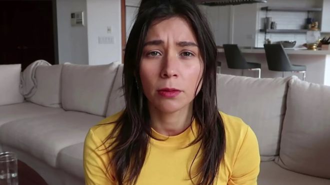 Rawvana: la polémica por la «youtuber vegana» con millones de seguidores que fue sorprendida comiendo pescado