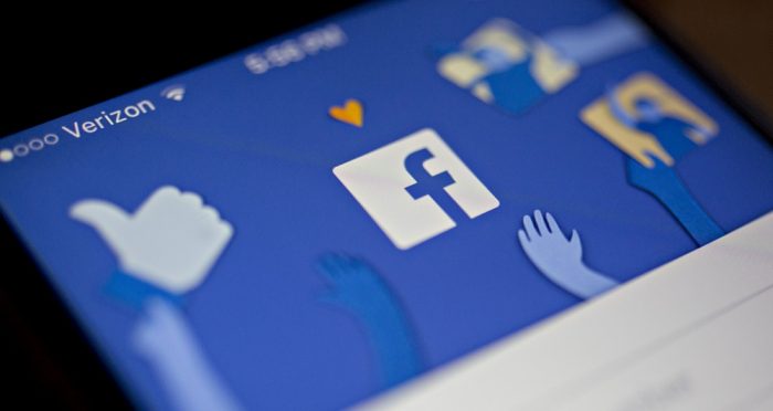 Facebook e Instagram vetan a ultraderechistas porque «fomentan la violencia»
