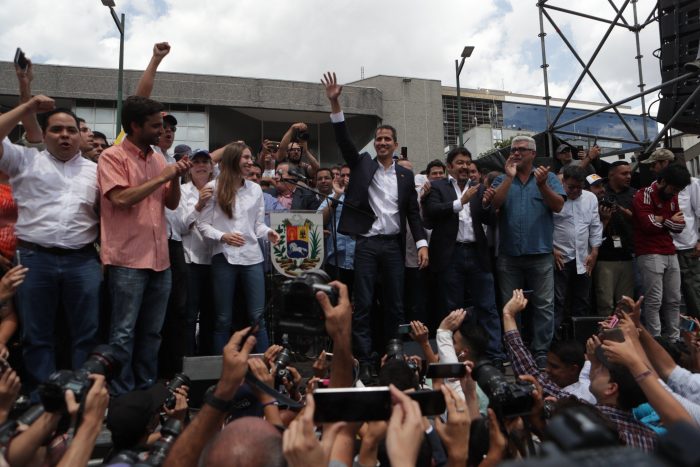 Iván Duque celebra el regreso de Juan Guaidó a Venezuela