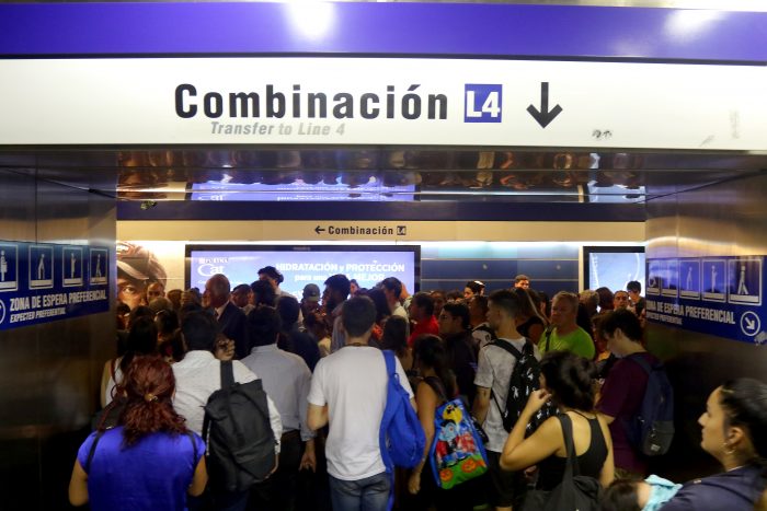 Falla en línea 4 del Metro obliga a suspender servicio entre Tobalaba y Quilín