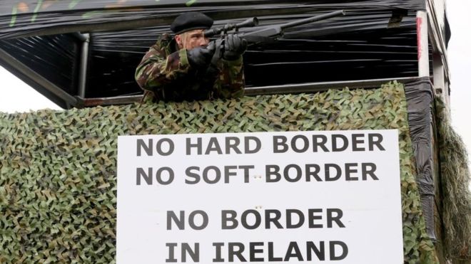 Brexit: qué es el backstop o salvaguarda irlandesa, la polémica política sobre las fronteras de Irlanda que se convirtió en el principal obstáculo para la salida de Reino Unido de la UE