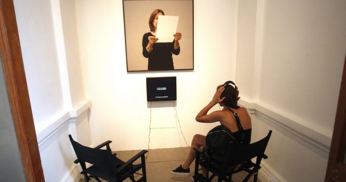 Recorrido guiado exposición «Cuídese Mucho» de artista Sophie Calle en Museo de Arte Contemporáneo