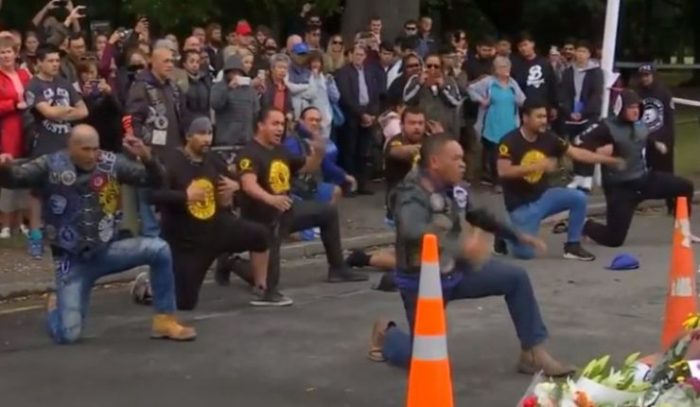 El emocionante haka de un grupo de motociclistas en honor a fallecidos en tiroteo en Nueva Zelanda