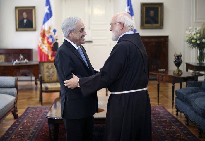 Aós tras reunión con Piñera: la iglesia católica «no es un gueto cerrado ni somos un grupo al margen de la sociedad»
