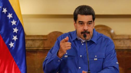 Se paró y se fue: Maduro no aceptó pregunta de periodista y suspendió entrevista