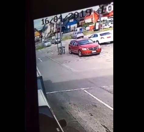 Cámara de seguridad capta el momento exacto del accidente aéreo en Puerto Montt