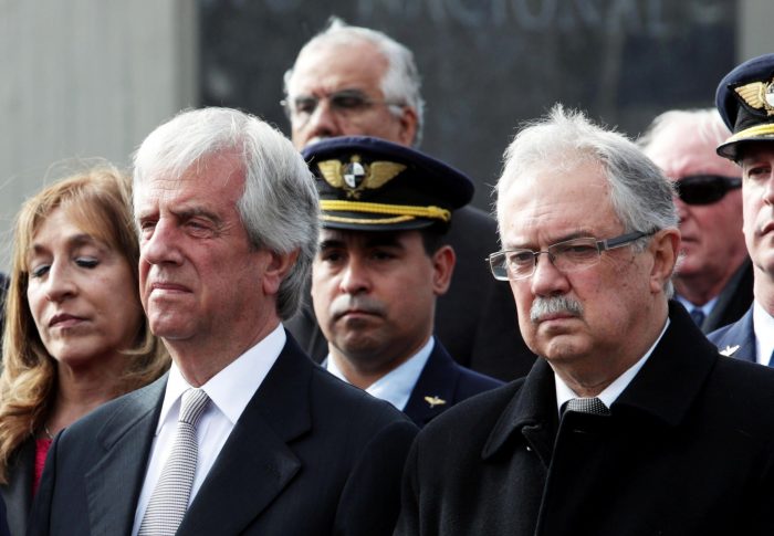 Tolerancia cero a la impunidad: Tabaré Vázquez remueve al ministro de Defensa y cúpula militar