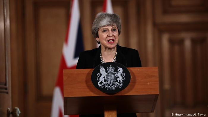 Sigue la teleserie: May anuncia que solicitará una nueva prórroga para el «brexit»
