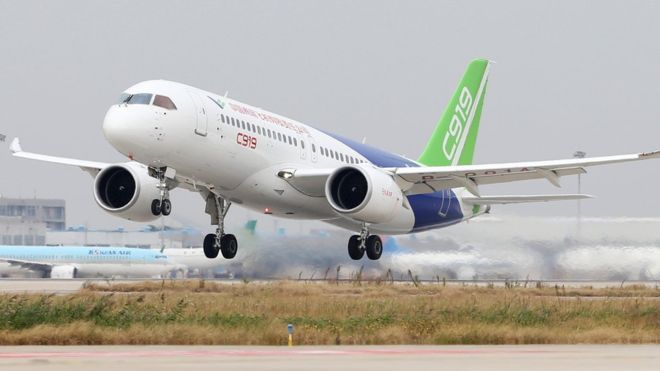 Comac, el fabricante chino de aviones que quiere competir con los gigantes Boeing y Airbus
