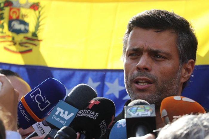 Leopoldo López advierte que habrá nuevos alzamientos militares contra Maduro