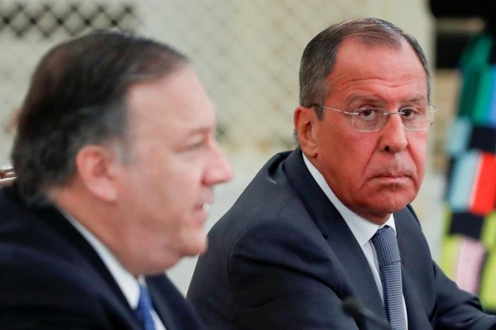 «Con cierto optimismo»: Pompeo y Lavrov tratan de ponerle paños fríos a la tensa relación entre EE.UU. y Rusia