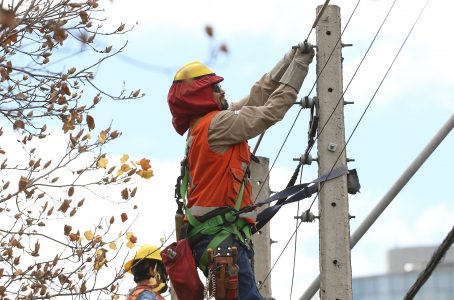 Gobierno impone plazo a Enel y se abre a que Estado participe en distribución eléctrica