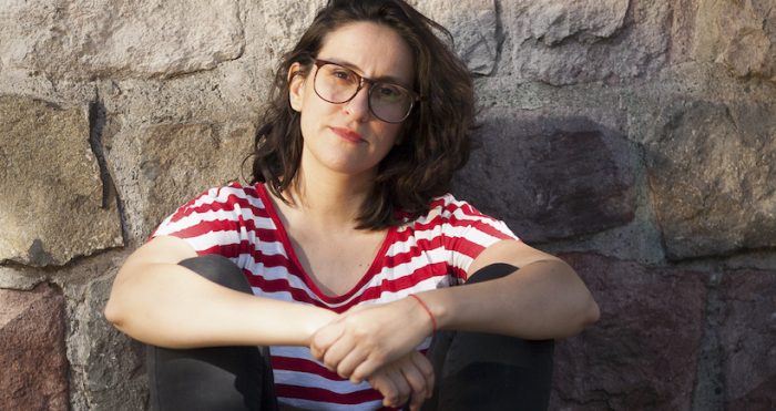 Escritora y guionista Macarena Araya lanza «Paisajes», una novela episódica