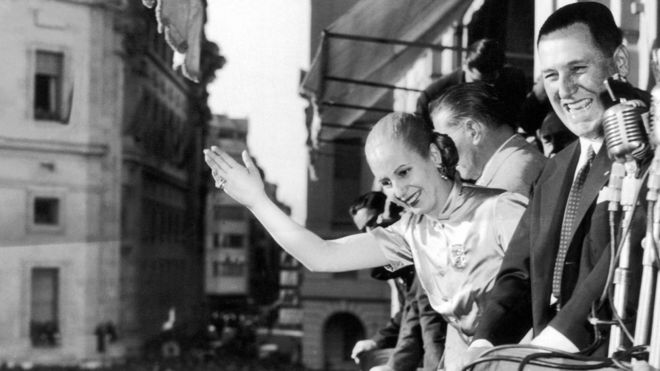 100 años de Evita Perón: 3 cosas que revelan cómo su figura sigue dividiendo a Argentina