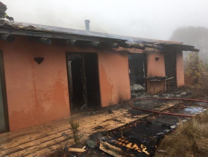 Incendio consume vivienda de hija de Augusto Pinochet en Santo Domingo