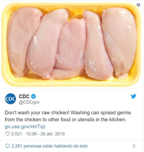 Lavar o no lavar el pollo crudo?: resurge la polémica sobre qué hacer antes  de cocinar el ave