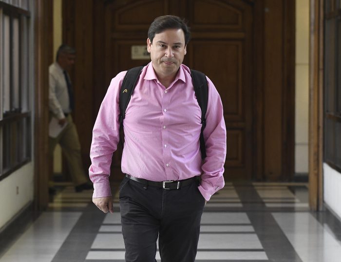 Diputado Patricio Rosas renuncia al PS y alude a «pugnas de poder» en la elección del partido