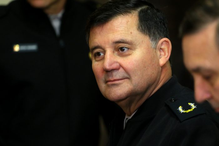 Comandante en Jefe del Ejército declinó referirse a situación del general (r) Oviedo: «No puedo hablar»