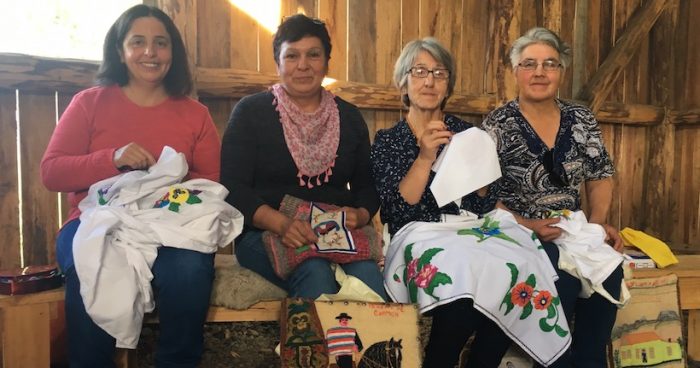 Documental “Bordadoras del Baker”: un viaje al universo femenino de la Patagonia