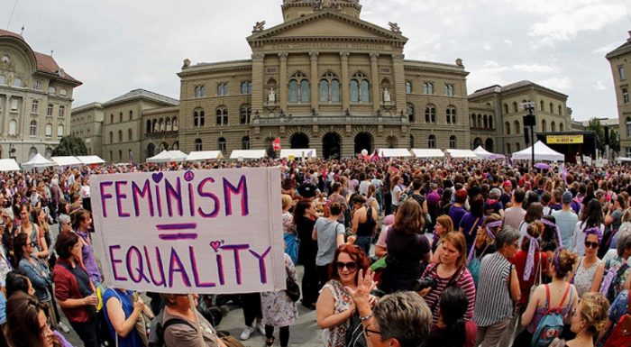 Multitudinaria protesta por la igualdad de género se tomó las calles de Suiza