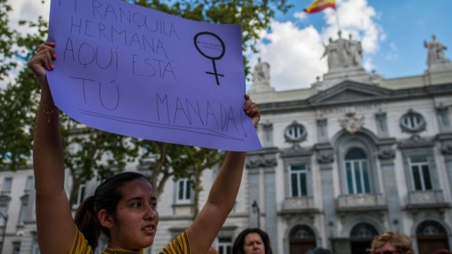 «La manada de Manresa»: un nuevo caso de «violación en grupo» genera polémica en España