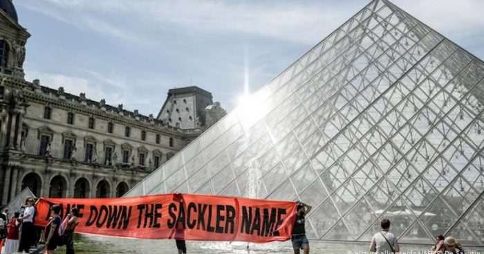 Caso Oxycontin, los Sackler y el Louvre: El arte ya no quiere mecenas sin escrúpulos