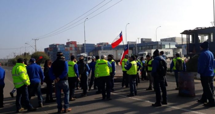 Funcionarios de Aduanas confirman paralización de labores para este jueves