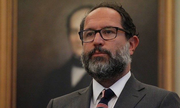 Cancillería acepta renuncia de coagente del Caso Silala Juan Ignacio Piña