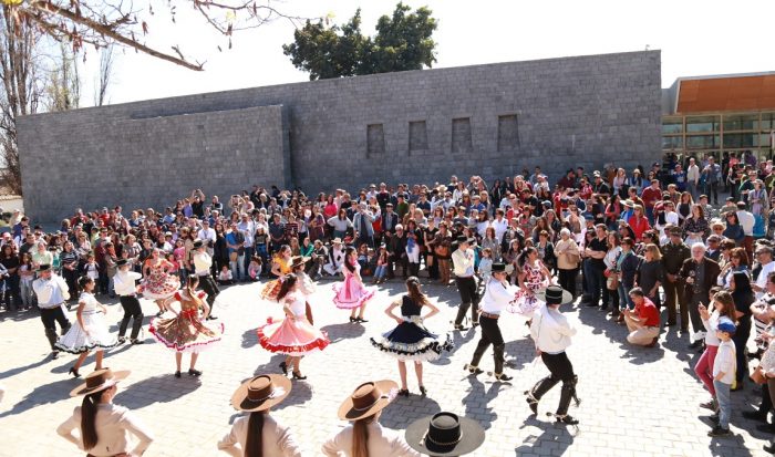 Día del Vino: Viña abre sus bodegas patrimoniales a la comunidad y ofrece tours sin costo y visitas a Museo Andino