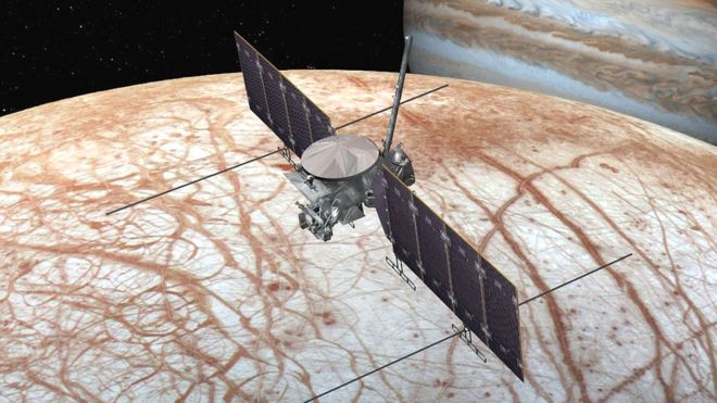 Por qué la NASA quiere explorar la luna Europa de Júpiter