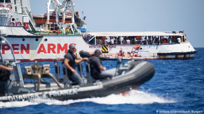 Fiscalía italiana ordena el desembarco de los migrantes de Open Arms