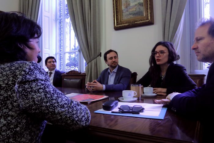 Jornada laboral: Senadores se reúnen con Camila Vallejo para respaldar proyecto de 40 horas