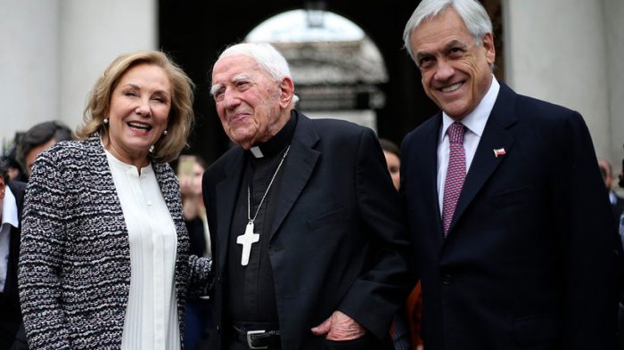Vaticano anuncia investigación contra Bernardino Piñera por denuncia de abuso sexual a menor de edad