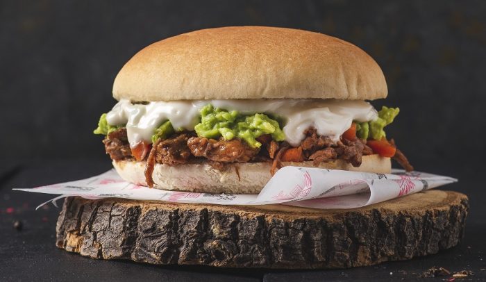Lanzan promoción con sandwich de mechada casera por solo $990