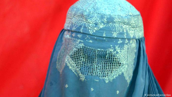 Nadie quiere implementar la prohibición del burka en Holanda
