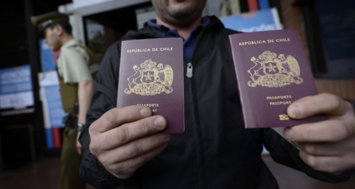 «Vivimos un momento doloroso»: Funcionarios del Registro Civil reaccionan a la detención de trabajadores acusados de falsificar pasaportes