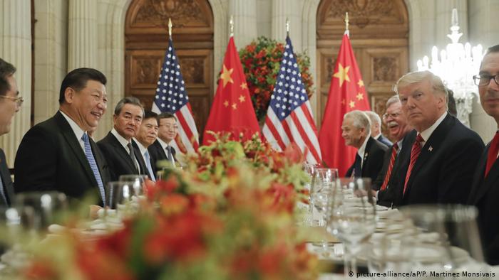 EE.UU. y China intentan relanzar negociaciones comerciales, según asesor de Trump