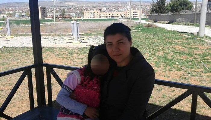 Indignación por video de hombre que mató a su exesposa frente a su hija en Turquía