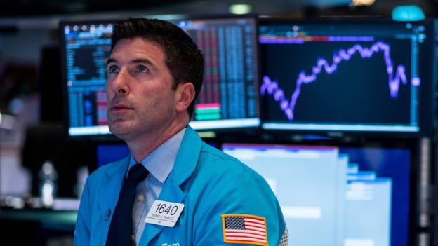 Jornada negra en Wall Street: ¿están los mercados dando señales de que se avecina una nueva recesión?