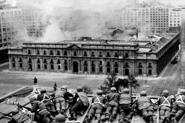 El polémico inserto que afirma que el 11 de septiembre de 1973 «Chile se salvó de ser como es hoy Venezuela»