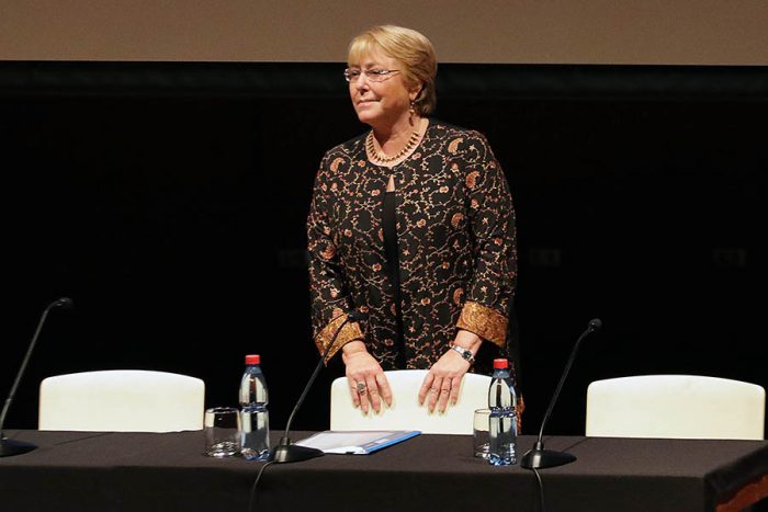 «Es una de las voces poderosas»: Bachelet recibe premio por su lucha por los derechos de las mujeres