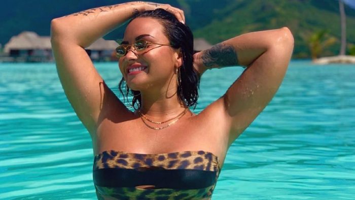 Demi Lovato deja ver su cuerpo natural: «Estoy cansada de sentirme avergonzada de mi cuerpo»