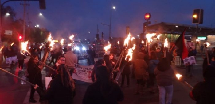 Manifestantes cortan el tránsito y exigen al Minvu que cumpla compromisos habitacionales