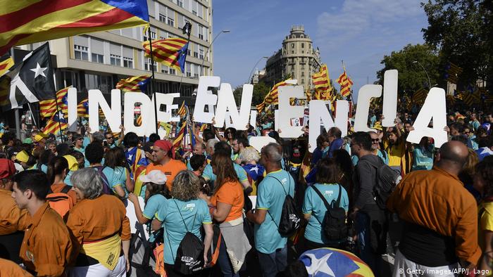 Condenan a 13 años de cárcel a los líderes del fallido proceso independentista catalán del 2017